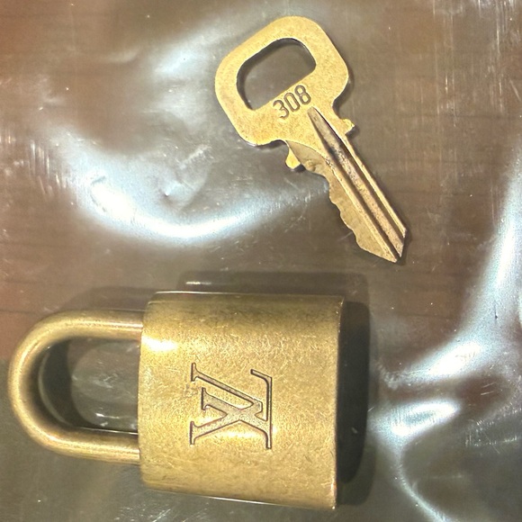 Louis Vuitton Gold Padlock and Key #308 - Picture 7 of 10